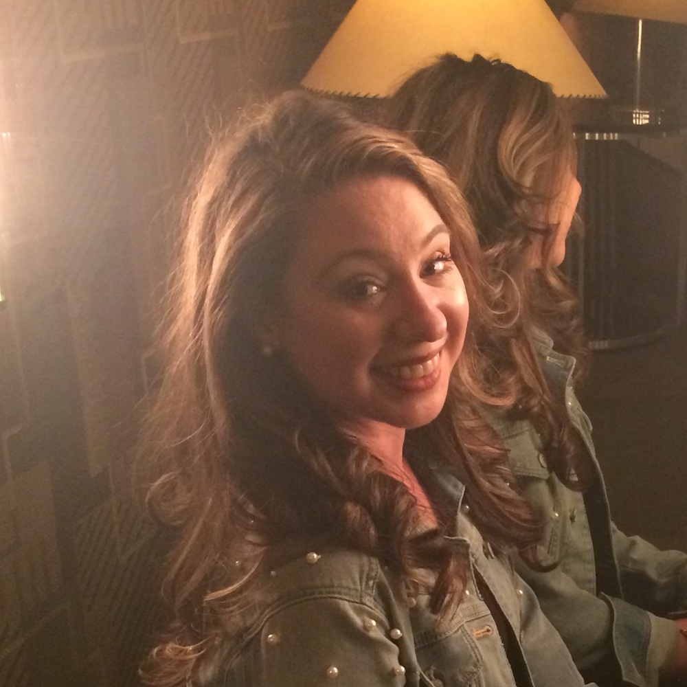 Meet your Posher, Danielle